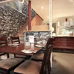 Napoli Resturant & As Hotel 3*